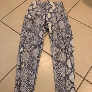 Women's Snakeskin Print Leggings